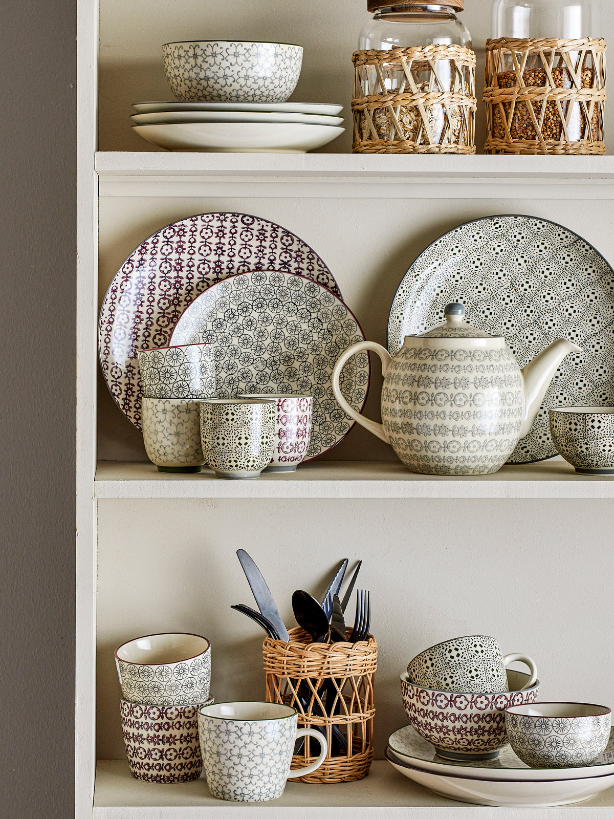 Puodelių rinkinys „Karine“