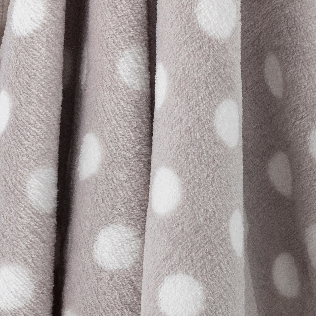 Pliušinis žaislas „Dolly“ su antklode